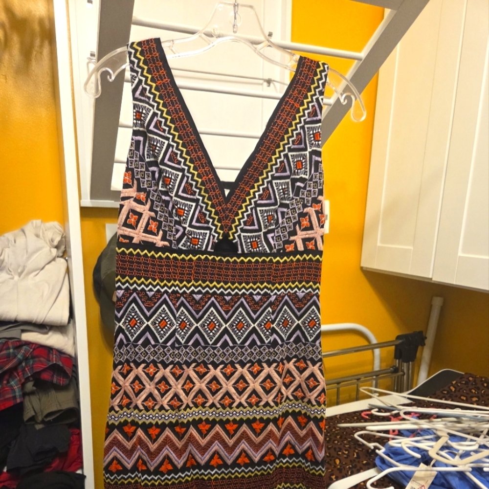 AKEMI & KIN FOR ANTHROPOLOGIE EMBROIDERED Geometric Patterned Sleeveless Dress